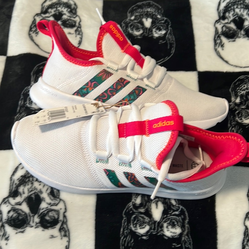 Adidas cloud foam running shoes